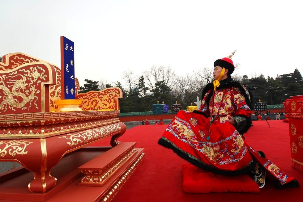 北京日坛公园上演清代"祭日"盛典